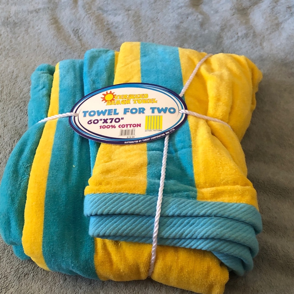 NWT Oversized Beach TOWEL FOR TWO 100% cotton